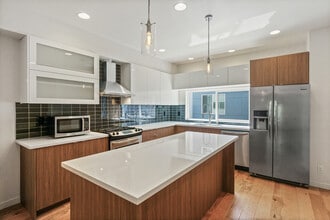 Building Photo - 6717 Alonzo Avenue Northwest#C C