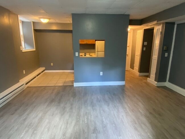 Foto del edificio - 1064 Beacon St