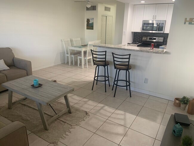 Foto del edificio - 5200 NE 24th Terrace