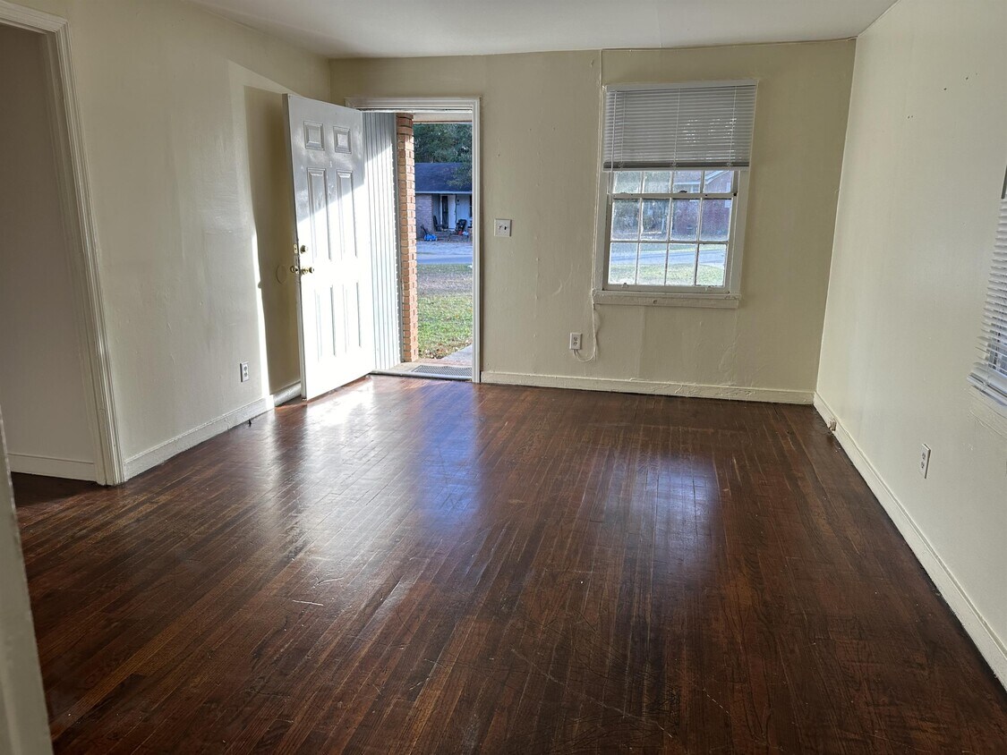 Foto principal - 2404 Knox Dr