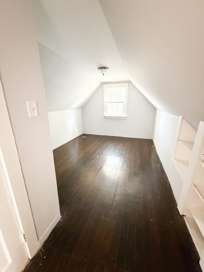 Foto del edificio - 4250 Bates St