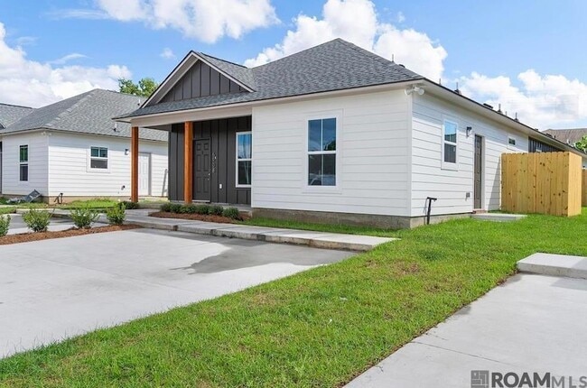 Photo - 6908 Goya Ave House