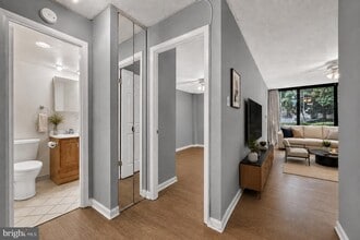 Building Photo - 1301 20th St NW