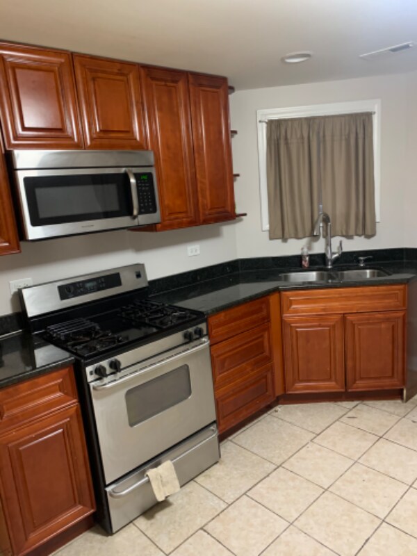 Building Photo - 4206 W Crystal St