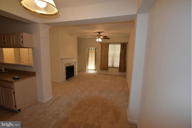 Foto del edificio - 46614 Drysdale Terrace