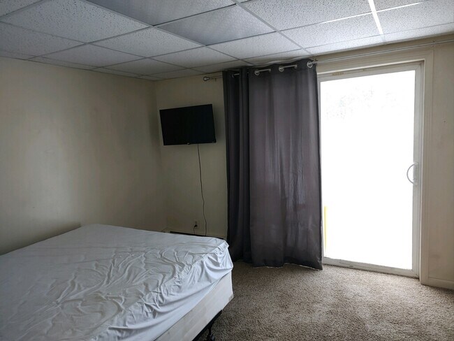 Foto del edificio - 128 Kawbawgam Rd