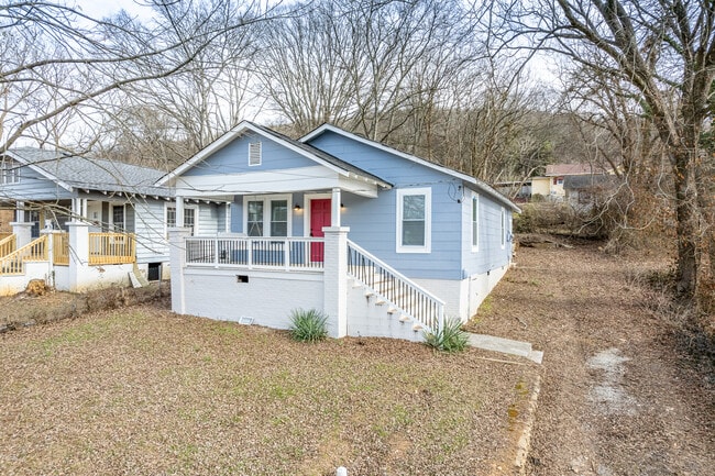 Building Photo - 3402 Dodson Ave