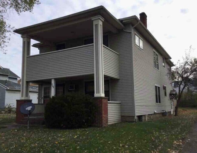 206 S High St, Marion, OH 43302 Townhome Rentals in Marion OH