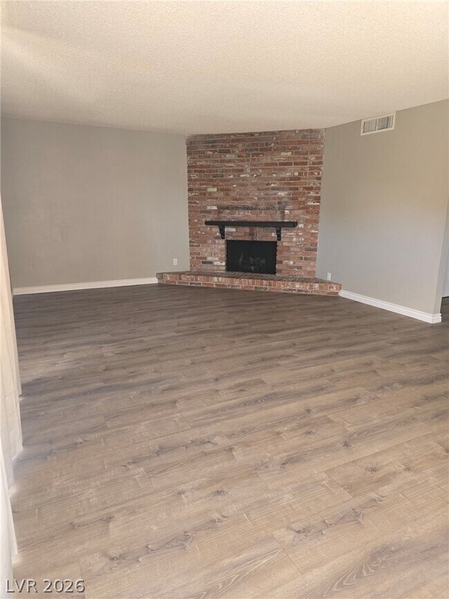 Foto del edificio - 3612 Mt Vernon Ave