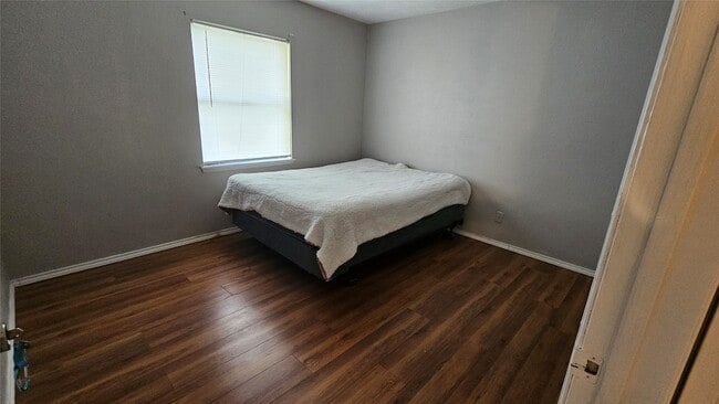 Building Photo - 15303 Gran Vista Dr