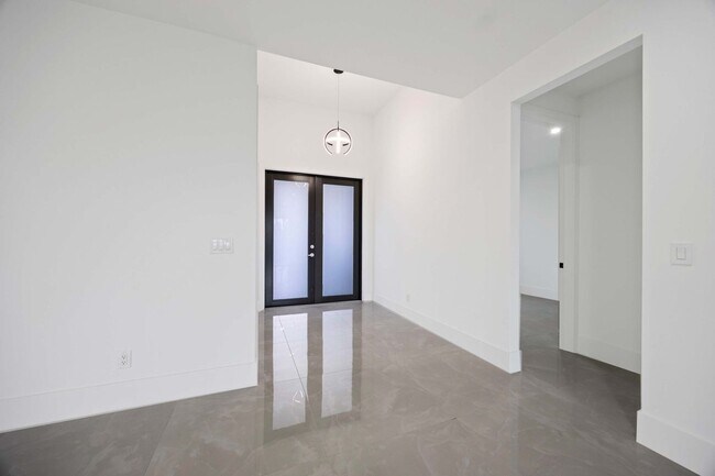 Foto del edificio - 2504 23rd St W