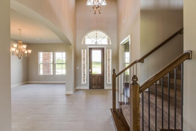 Building Photo - 76 Palmero Way