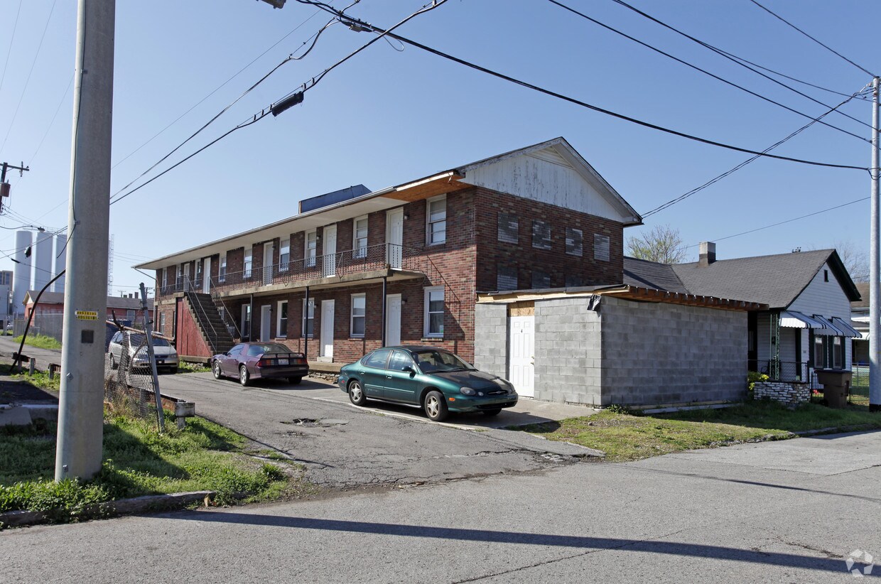 Primary Photo - 1407 Hynes St