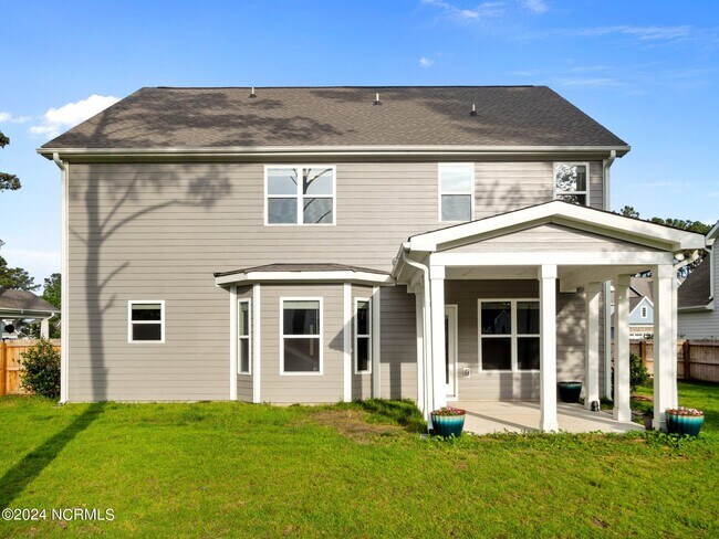 Building Photo - 507 W Red Head Cir