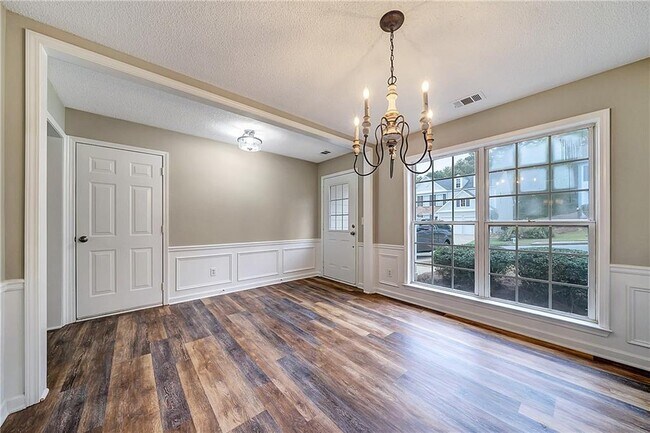 Building Photo - 305 Ashland Ct