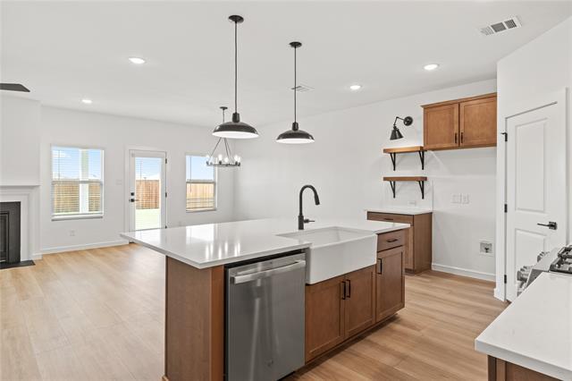Building Photo - 519 Meadowlark Dr