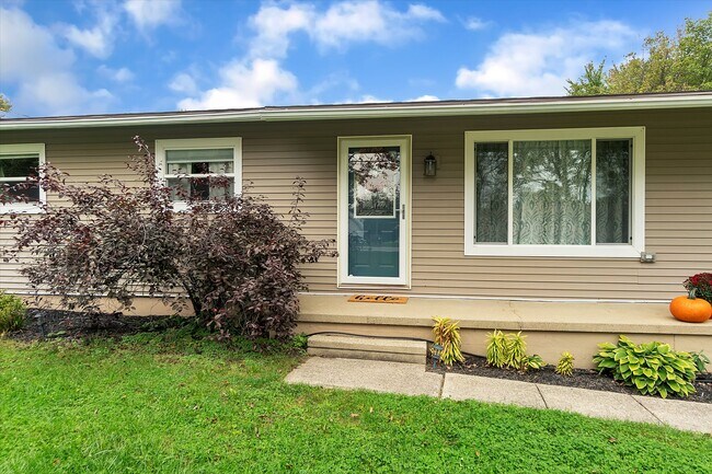 Foto del edificio - 3342 Rolston Rd