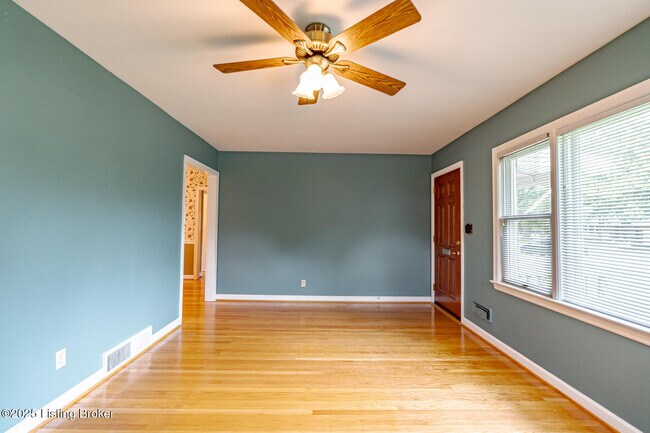Foto del edificio - 4305 Darbrook Rd