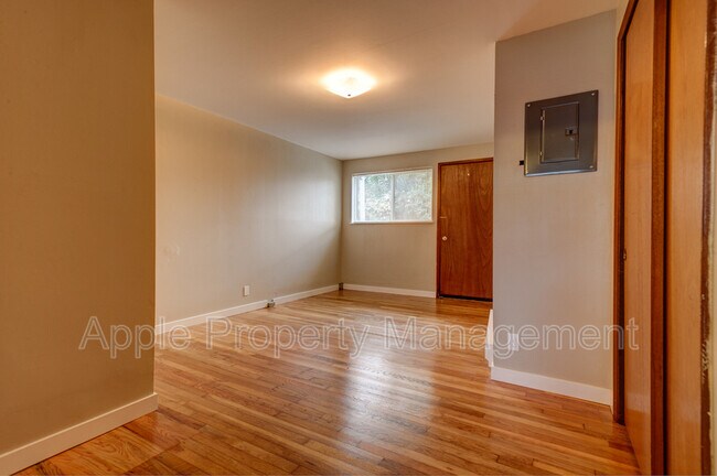Foto del edificio - 9244 Greenwood Ave N