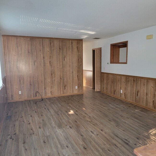 Foto del edificio - 1540 Hickory Rd