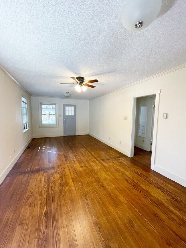 Foto del edificio - 4826 Quitman St
