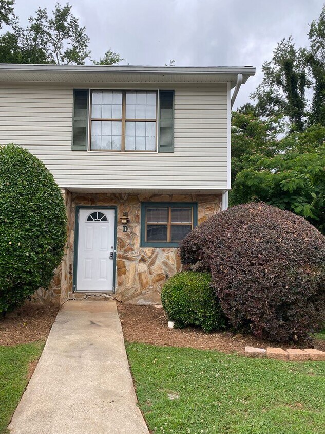 Primary Photo - 2490 Hidden Cove Court