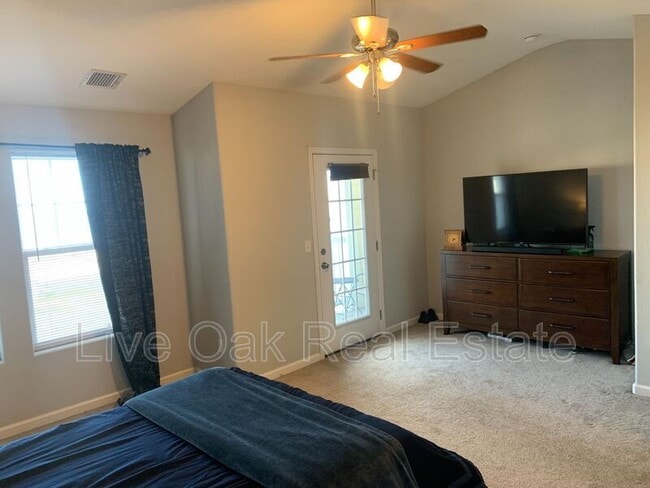 Photo - 1005 E Ocean View Ave House