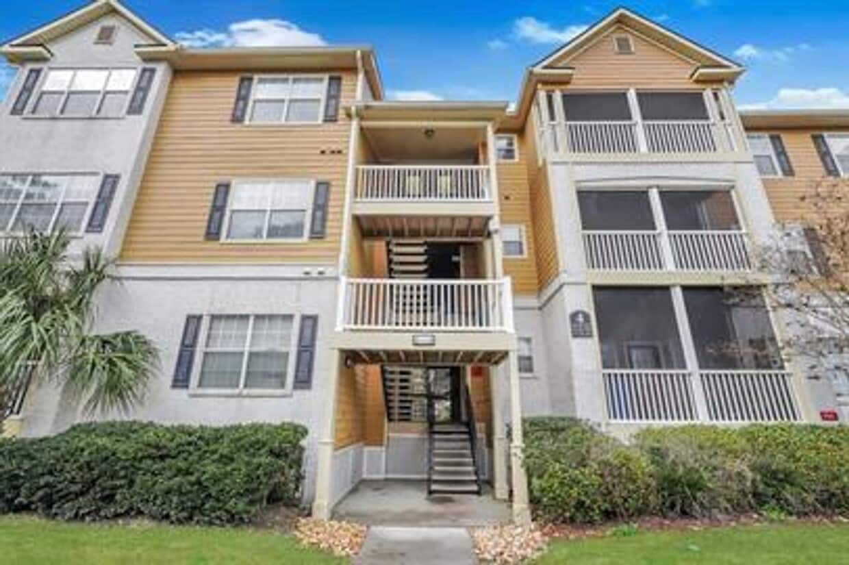 Primary Photo - RATE DROP ALERT (was $2100/month)!