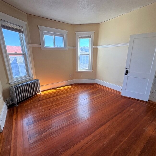 Building Photo - 46 Armandine St