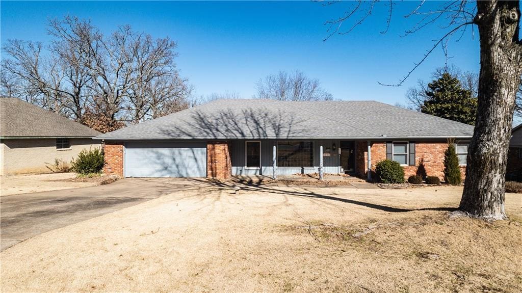 Building Photo - 1034 E Bonnie Ln