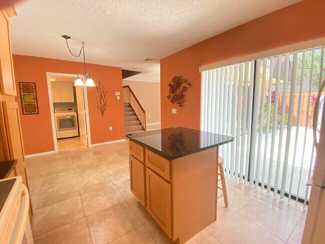Foto del edificio - 5693 SE Windsong Ln