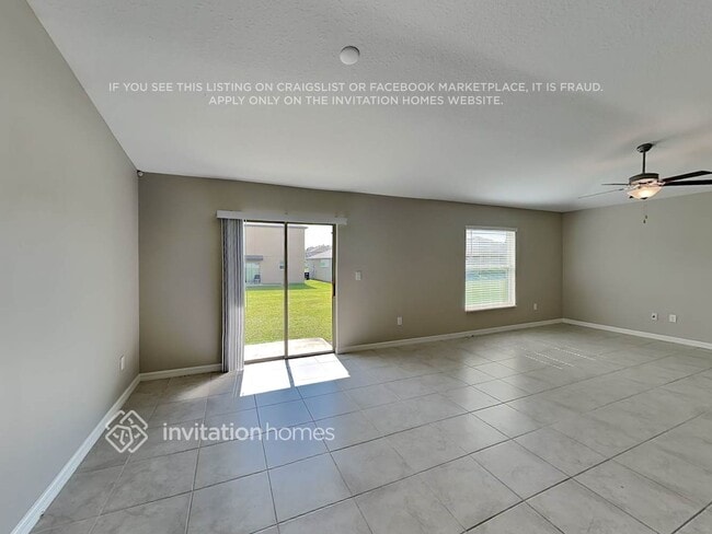Foto del edificio - 1573 Blue Rose Dr