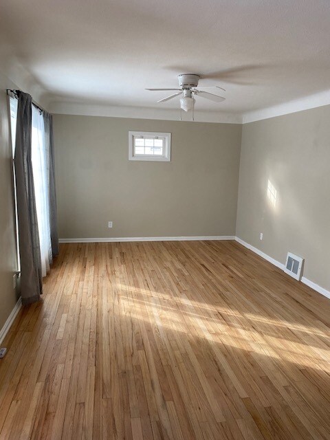 Foto del edificio - 4205 Harwood Rd