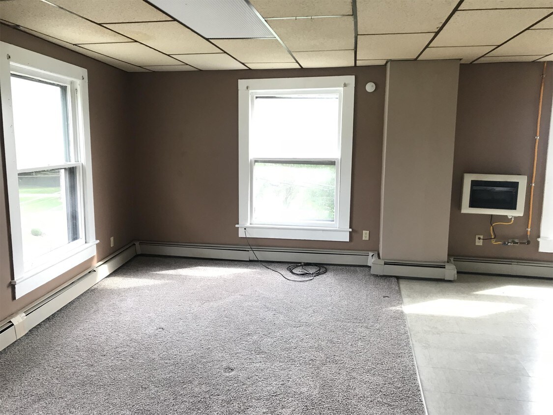 401 Conewango Ave Unit 1A, Warren, PA 16365 Room for Rent in Warren