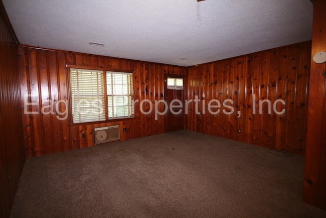 Building Photo - 415 Beech St