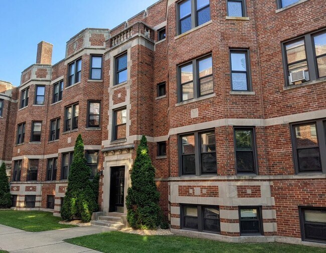 Building Photo - 2125 Ridge Ave