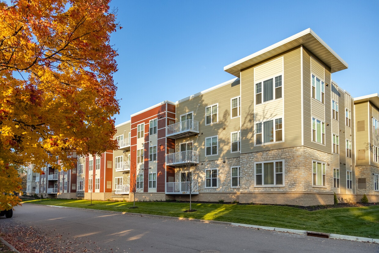 The Fern 55+ Apartments Apartments in Lauderdale, MN