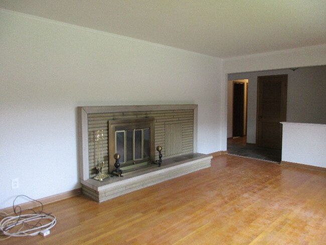 Building Photo - 1465 Trentwood Rd