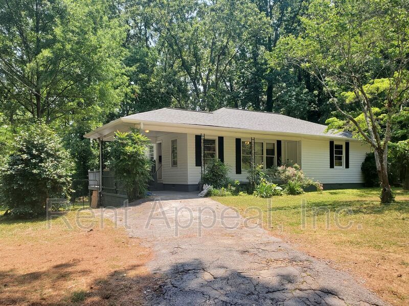 2235 Favor Rd, Marietta, GA 30060 House Rental in Marietta, GA
