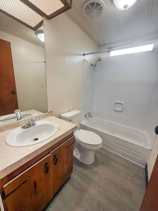 Foto del edificio - Cozy 2 Bed, 2 Bath Manufactured Home