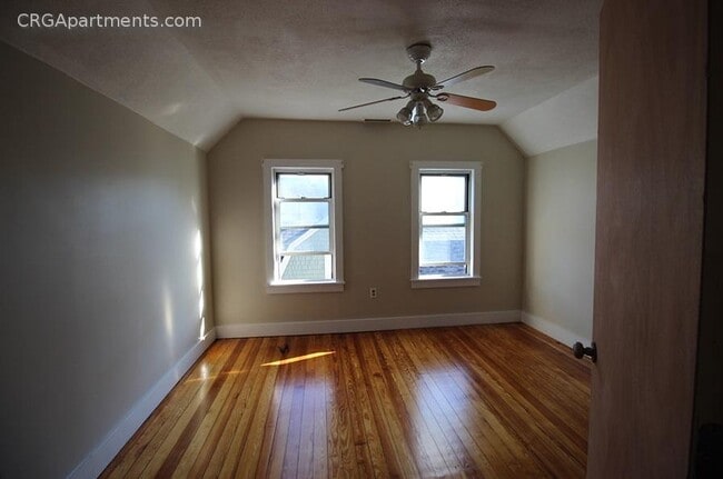 Building Photo - 14 Dow St