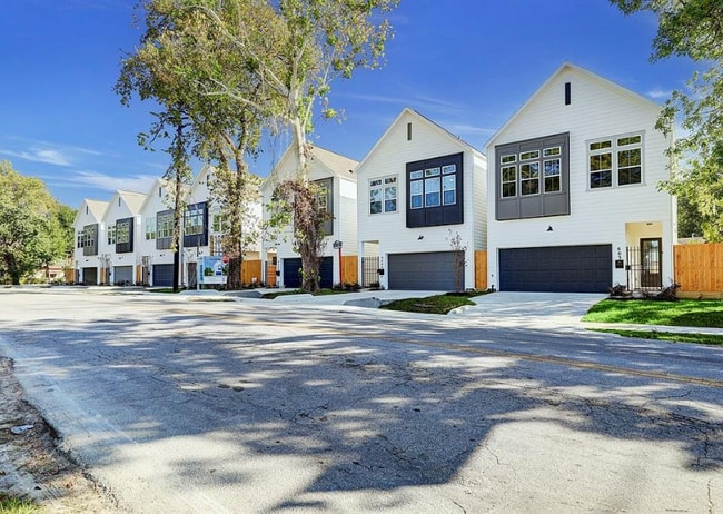 Foto del edificio - 9412 McGallion Rd