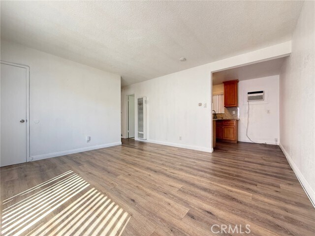 Building Photo - 5152 San Bernardino St