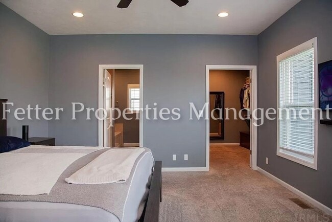Building Photo - First Month's Rent Half Price!