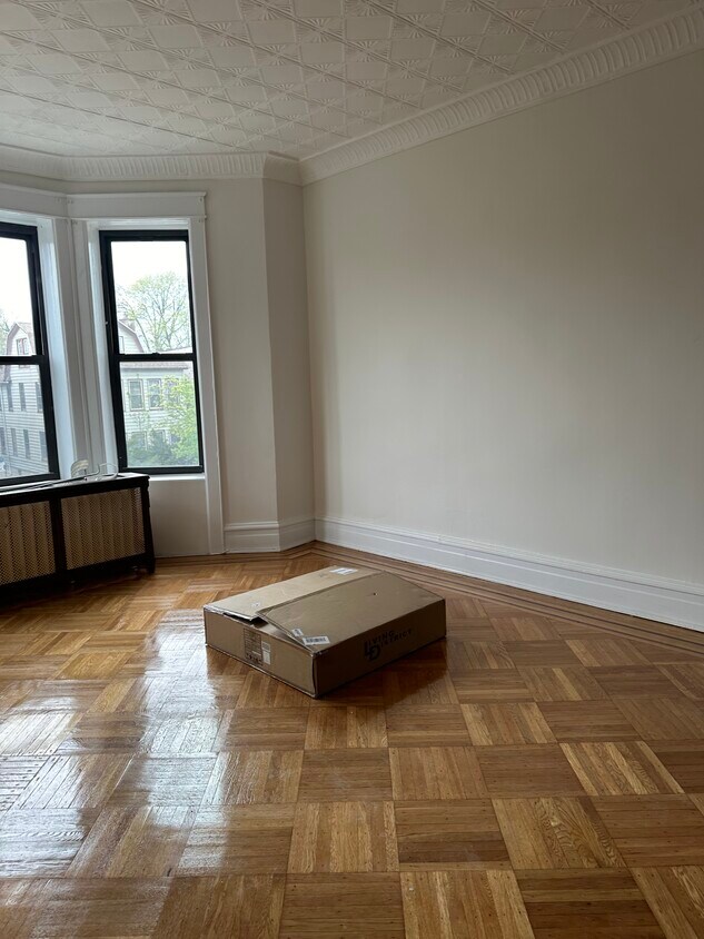 Building Photo - 537 Bay Ridge Pky