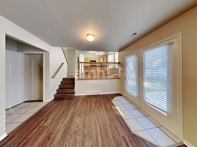 Foto del edificio - 816 Crimson Ln