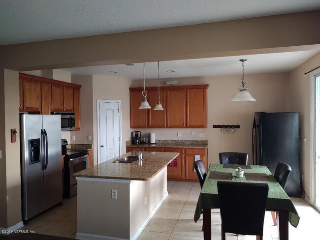 Building Photo - 863 Quiet Stone Ln