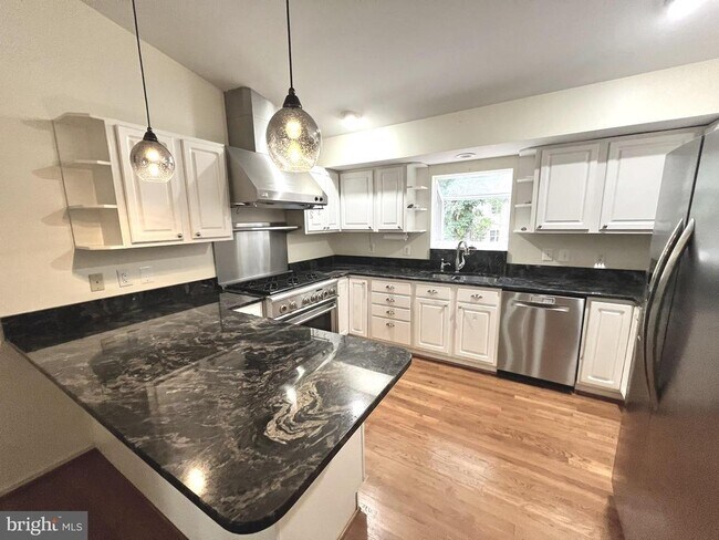 Building Photo - 3387 Flint Hill Pl