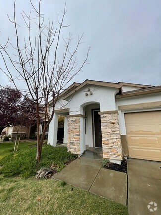 Building Photo - 4329 Strathmore Pl
