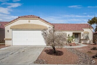 Building Photo - 2602 Tropical Sands Ave